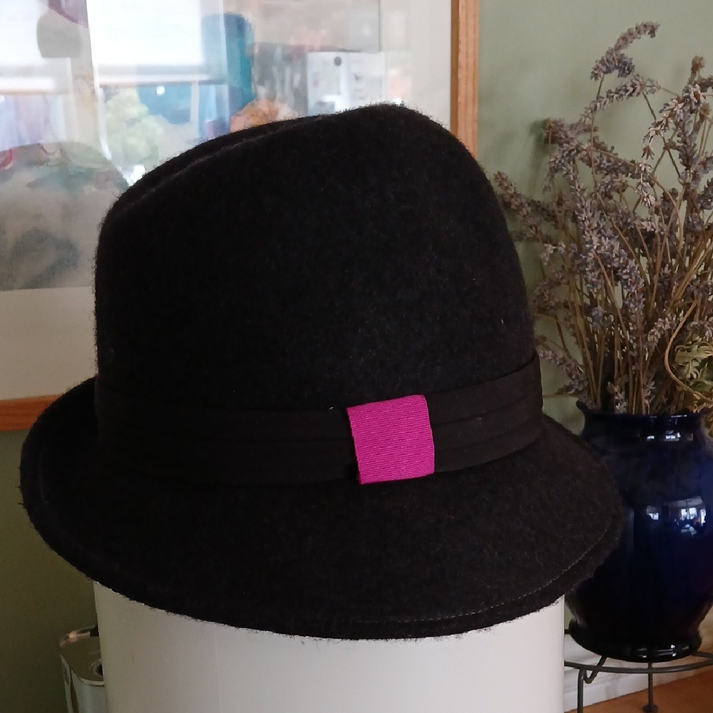 Stylish Black Fedora with Pink Accent